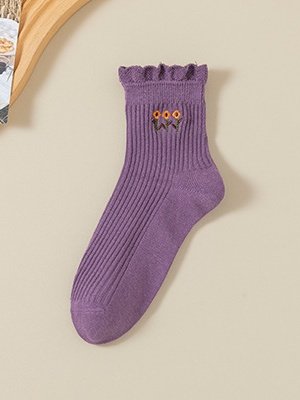 New Pure Cotton Japanese Retro Literary Flower Middle Tube Women's Socks Sweat-absorbent Breathable Embroidered Flower Socks